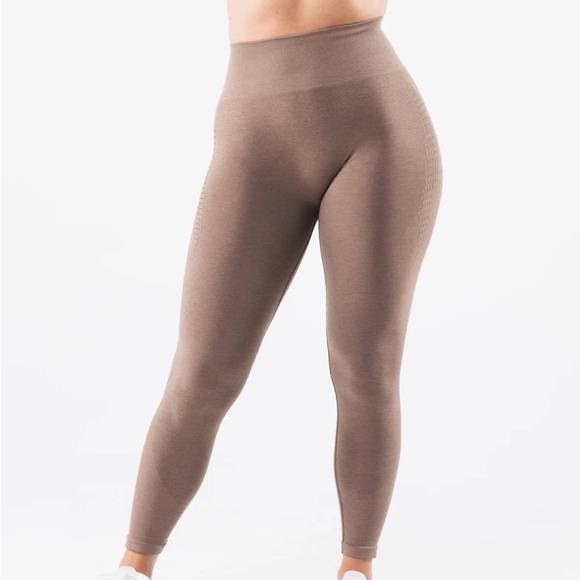 Alphalete Amplify Contour Leggings - Picture 3 of 6